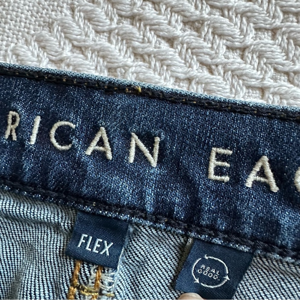 American Eagle Relaxed Distressed Straight Leg Men’s Jeans 32x30-Whiskered Faded - Picture 7 of 10
